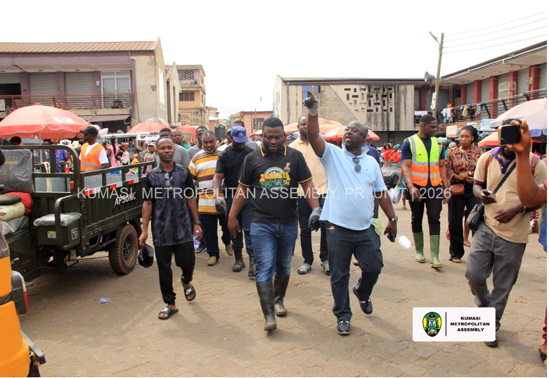 KMA ORGANIZES CLEAN UP EXERCISE AT BANTAMA MARKET AND RACECOURSE MARKET